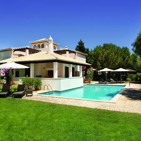 Pine Cliffs Village Hotell Albufeira