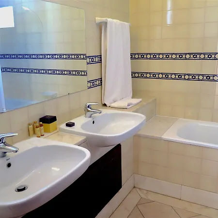 Hotel Pine Cliffs Village 5*