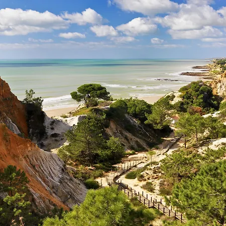 Pine Cliffs Village Αλμπουφέιρα