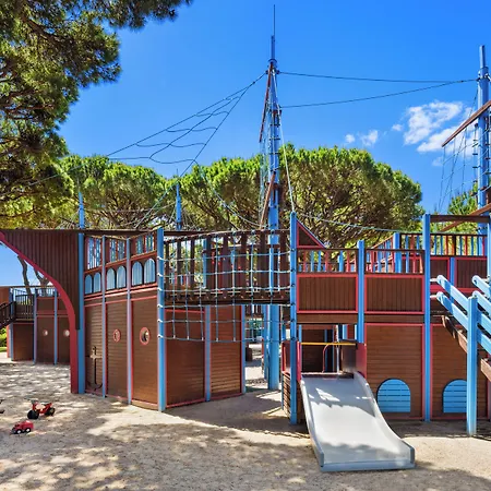Pine Cliffs Village 5*