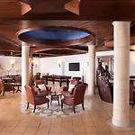 ホテル Pine Cliffs Village アルブフェイラ