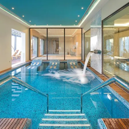 Pine Cliffs Village 5* Albufeira