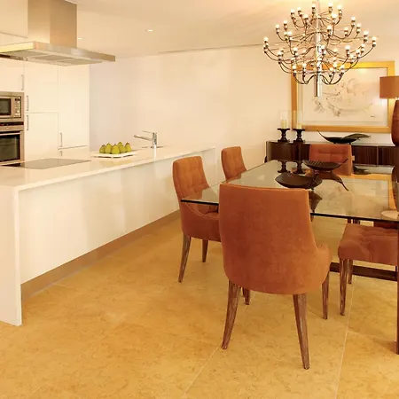Pine Cliffs Village 5* Albufeira