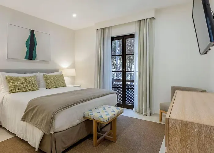 Pine Cliffs Village 5* Albufeira