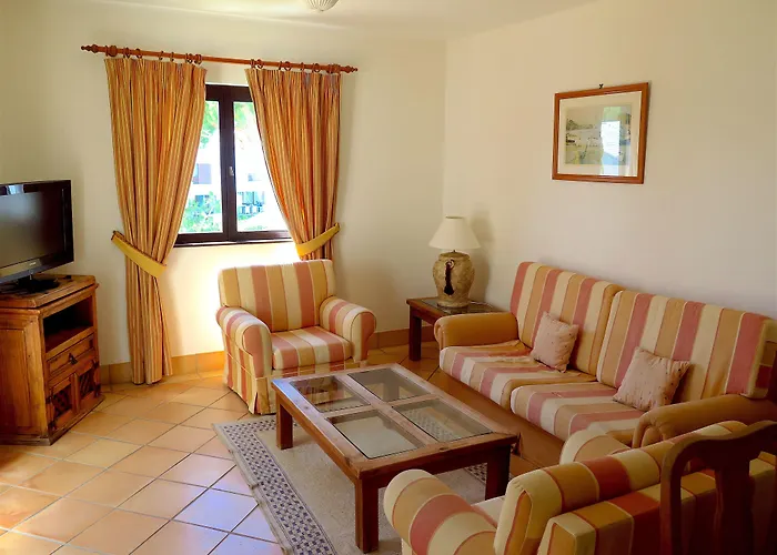 Pine Cliffs Village 5*