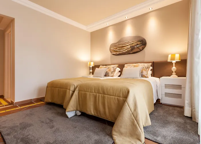 Pine Cliffs Village Hotel 5*