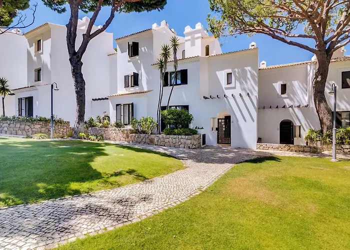 Pine Cliffs Village Szálloda Albufeira